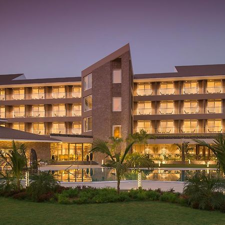 Kabir Hotel & Spa Vadodara Extérieur photo