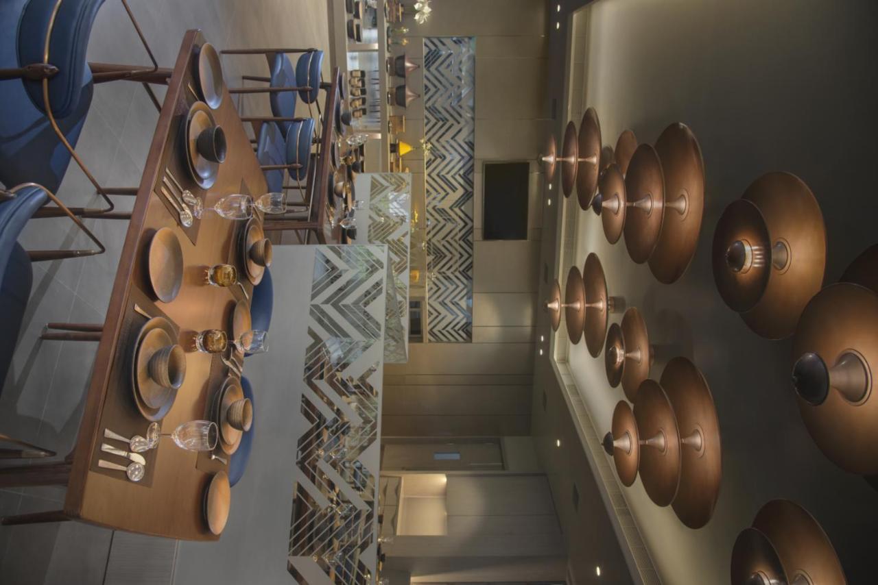 Kabir Hotel & Spa Vadodara Extérieur photo