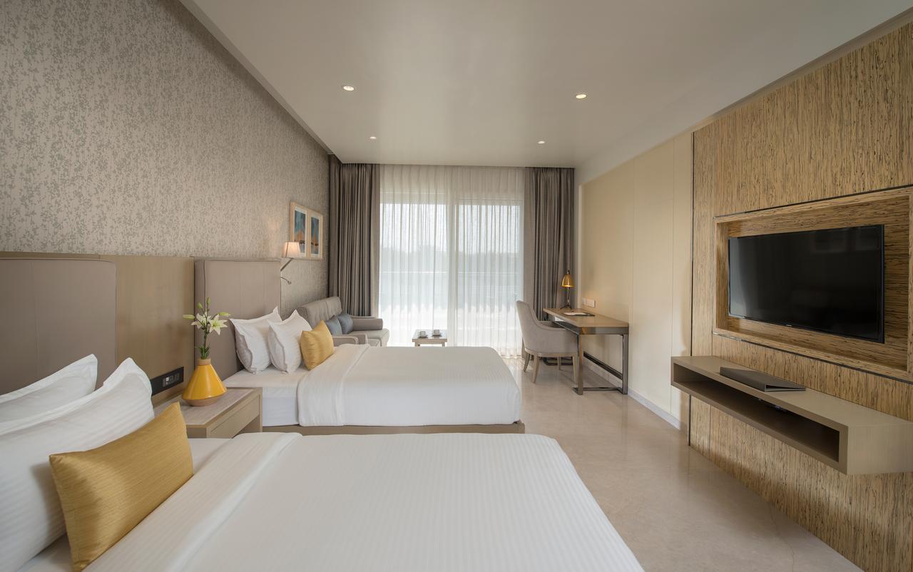 Kabir Hotel & Spa Vadodara Extérieur photo