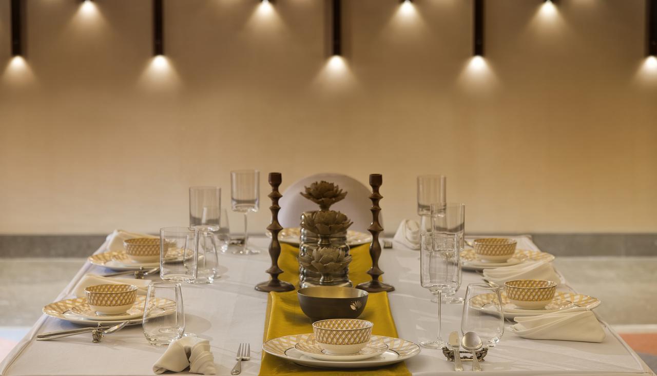 Kabir Hotel & Spa Vadodara Extérieur photo