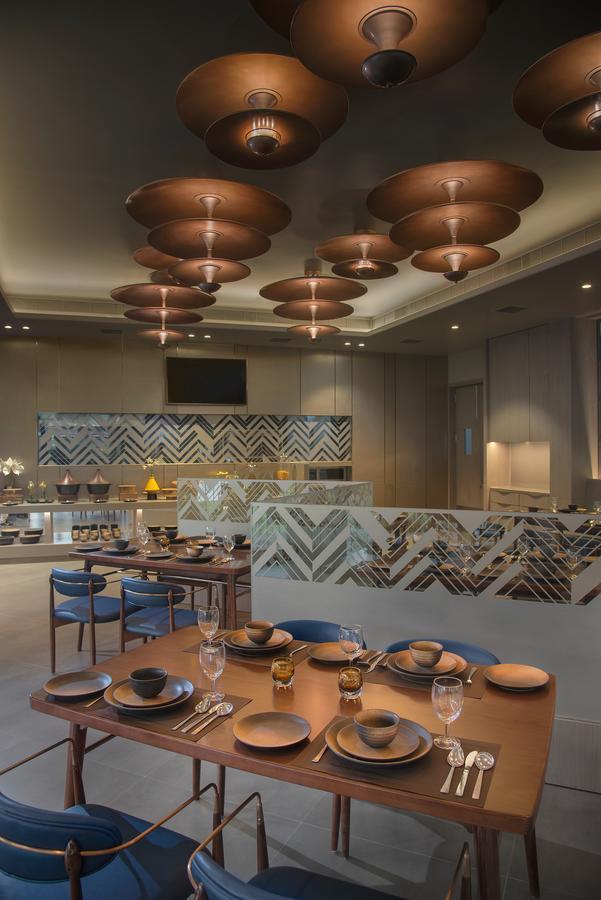 Kabir Hotel & Spa Vadodara Extérieur photo